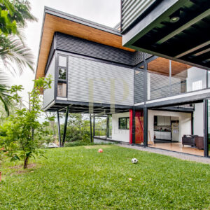 Contemporary independent home with views Santa Ana