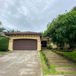 santa ana lindora house for sale