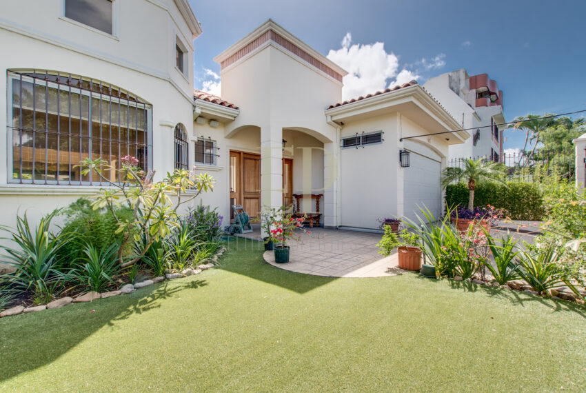 Trejos one level home in Escazu Trejos Montealegre