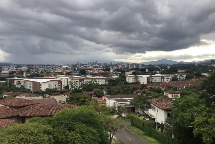 Independent home with views in Escazu Cerro Alto
