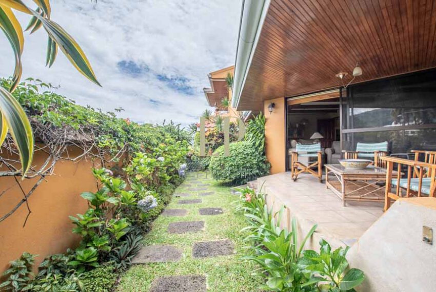 One level home in adult community Escazu San Rafael