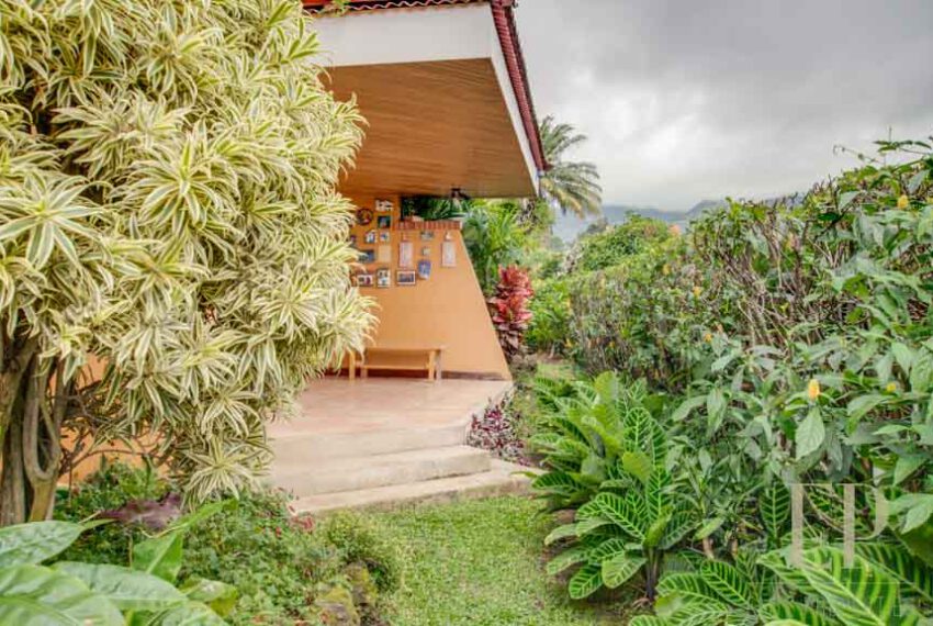 For sale house in small, private condominium Escazu San Rafael