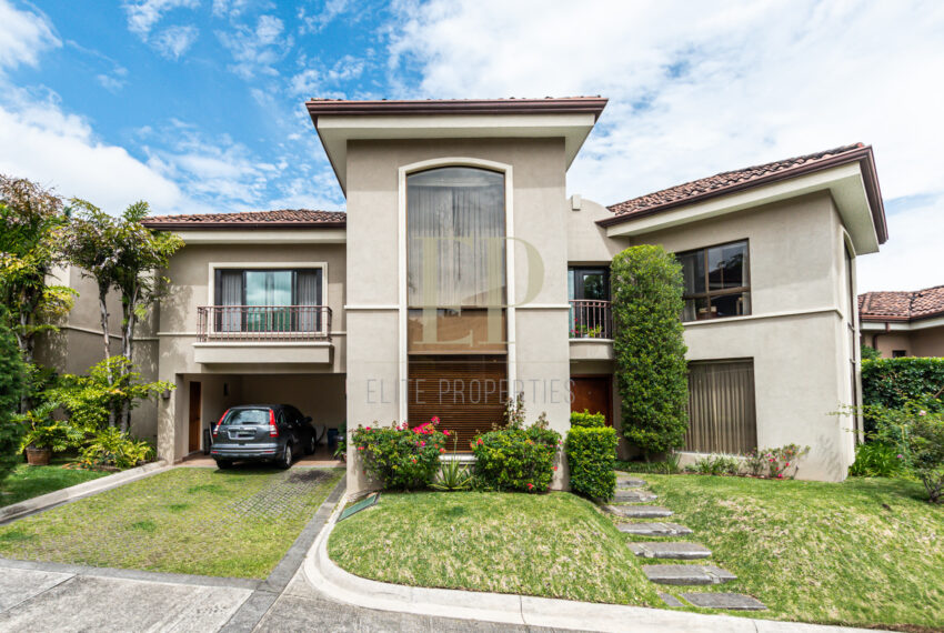 Charming colonial style home in condominium Escazu Jaboncillos