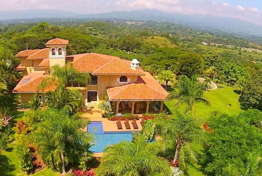 Spectacular residence with private pool in La Garita