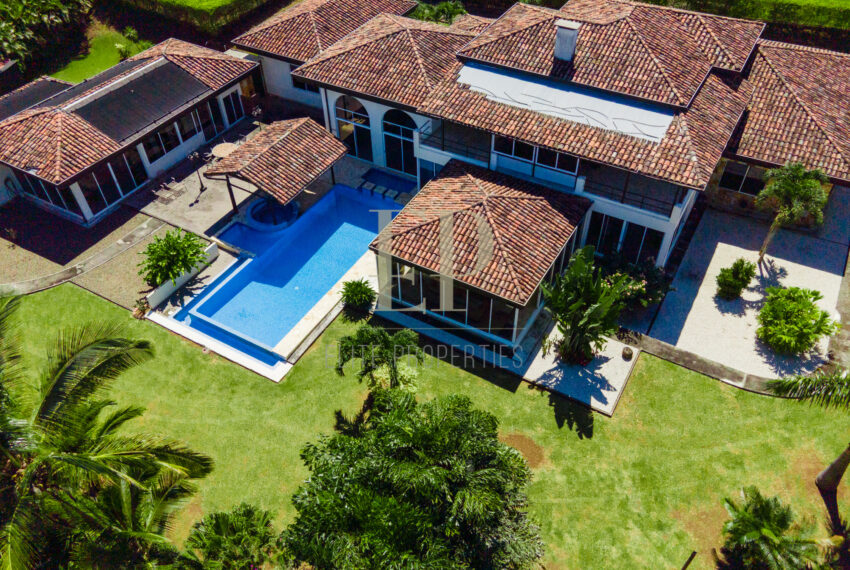 house with swimming pool Hacienda Los Reyes, La Guacima
