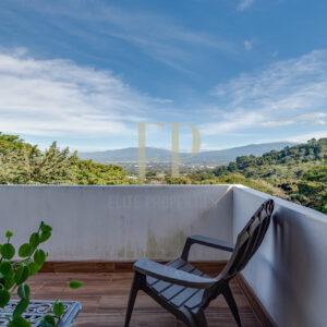 For sale house in residential Santa Ana Rio Oro