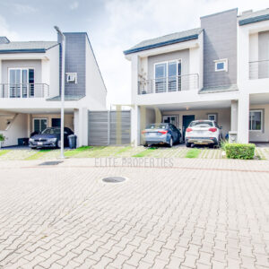 House for sale, big patio in condominium Escazu Guachipelin