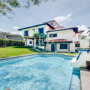Colonial style home in Valle del sol, Santa Ana, Lindora