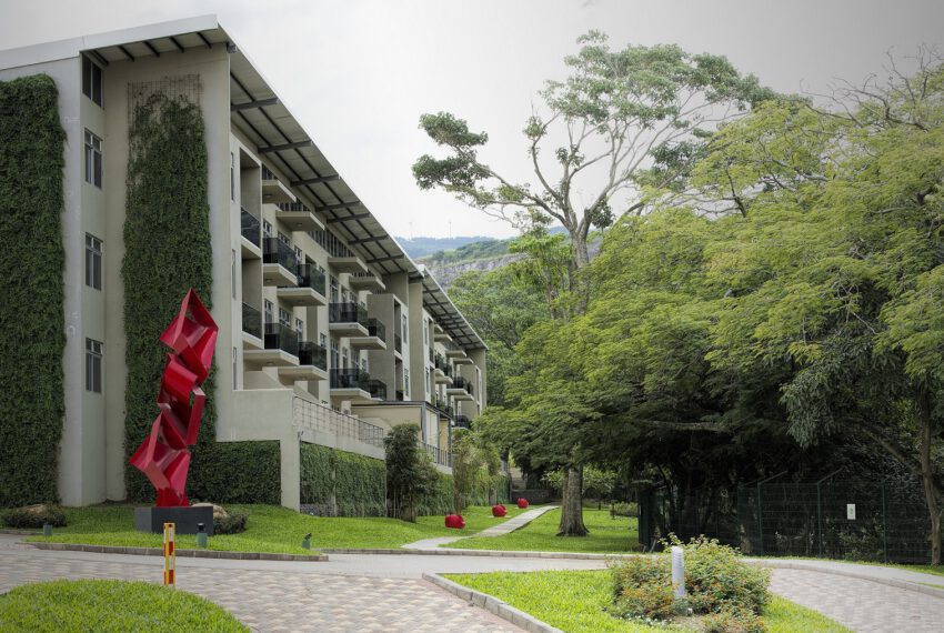 Apartment for sale in RIVERPARK condominium, SANTA ANA CENTRO
