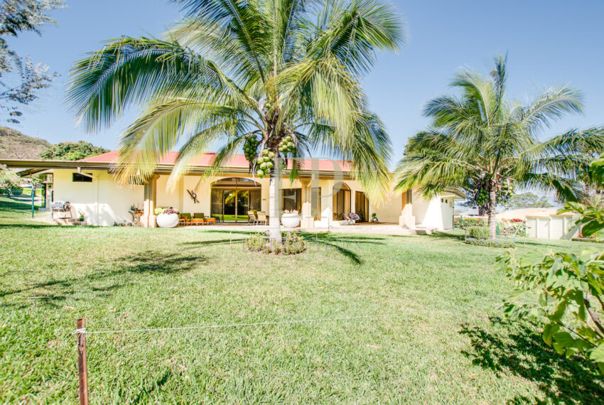 One level house for sale in Santa Ana, Rio Oro