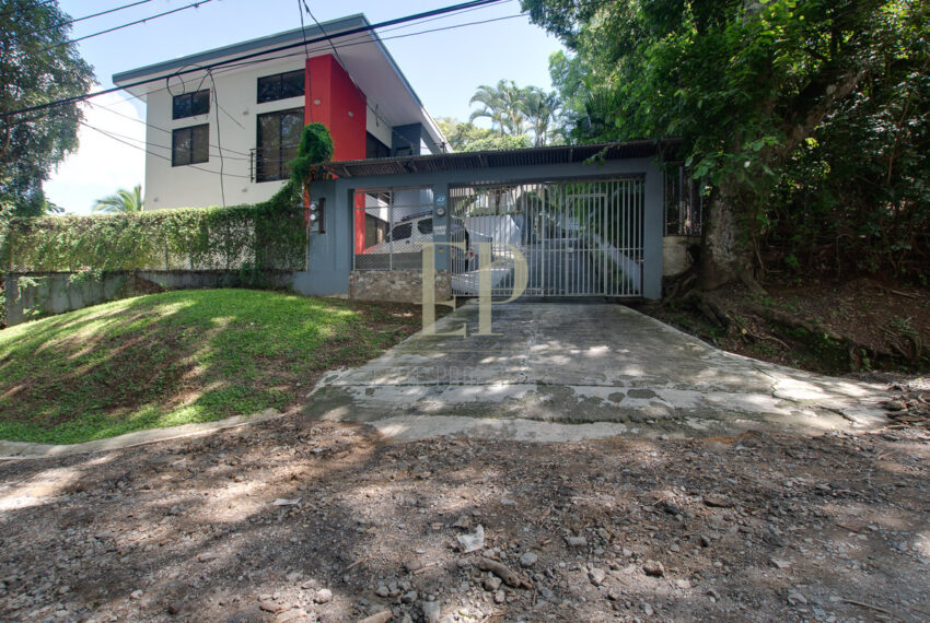Modern_Two_Story_Home_rental