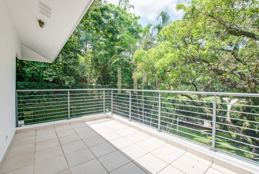 Modern_Two_Story_Home_rental