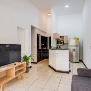 Furnished apartment in Avalon Country Club, Santa Ana