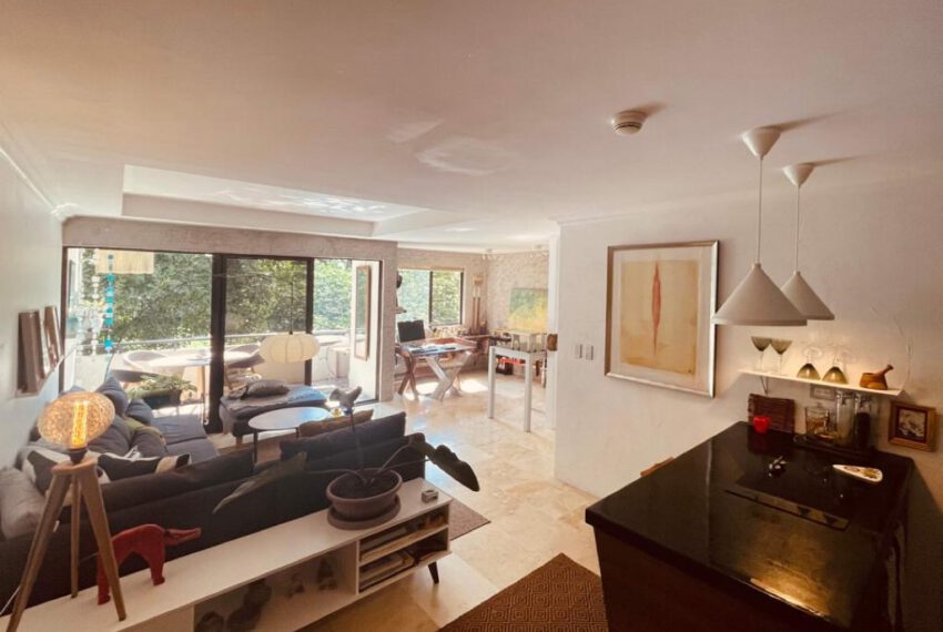 Attractive investment for Airbnb or monthly rental Santa Ana Avalon