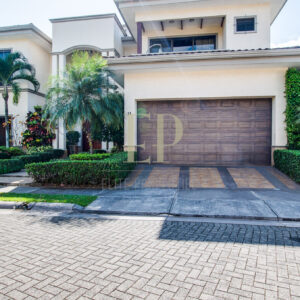 Beautiful luxury home for sale in Hacienda del sol, Santa Ana