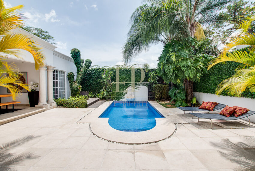 THREE-LEVEL HOUSE FOR SALE OR RENT SANTA ANA