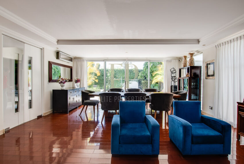 THREE-LEVEL HOUSE FOR SALE OR RENT SANTA ANA