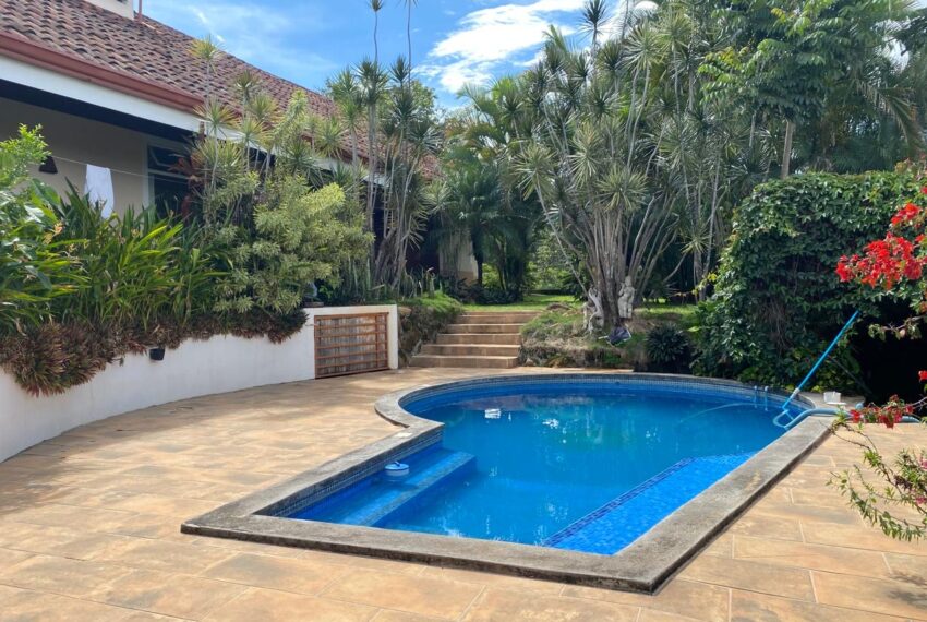 Independent One-Level Home Atenas, Morazan, Costa Rica