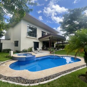 Home in Santa Ana Rio Oro, Costa Rica 