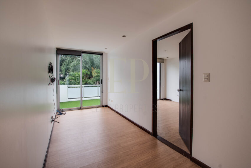 MBP_0652blendet