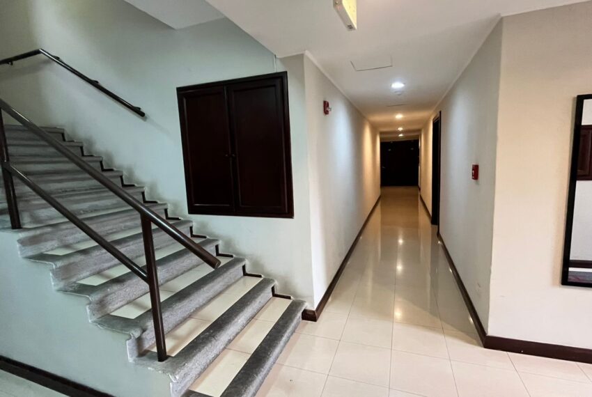 2ce6584a-ab16-400d-93f3-f3c3edf6c0f3 2