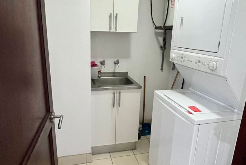 5278dfdb-ffe7-4ed2-b832-94673f5937ef 2