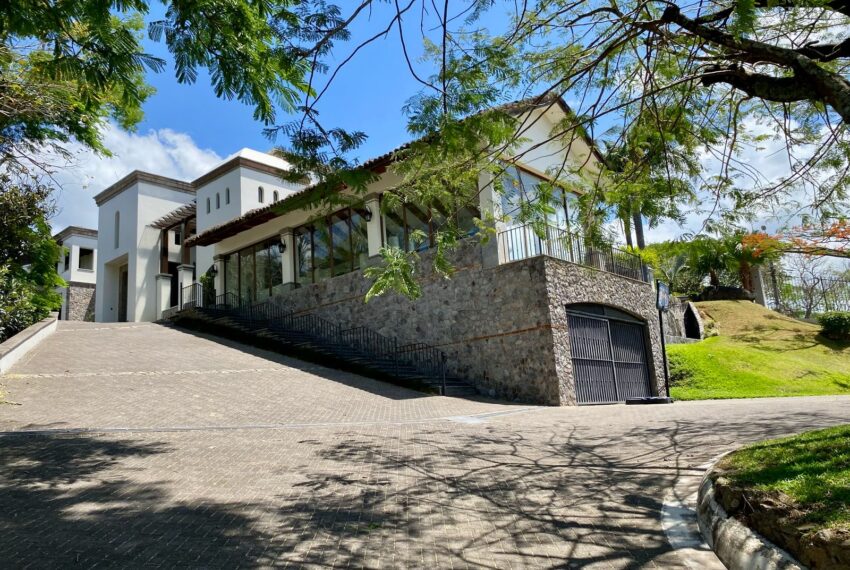 72e68388-fc5c-4421-871c-e5237f2b0ccb