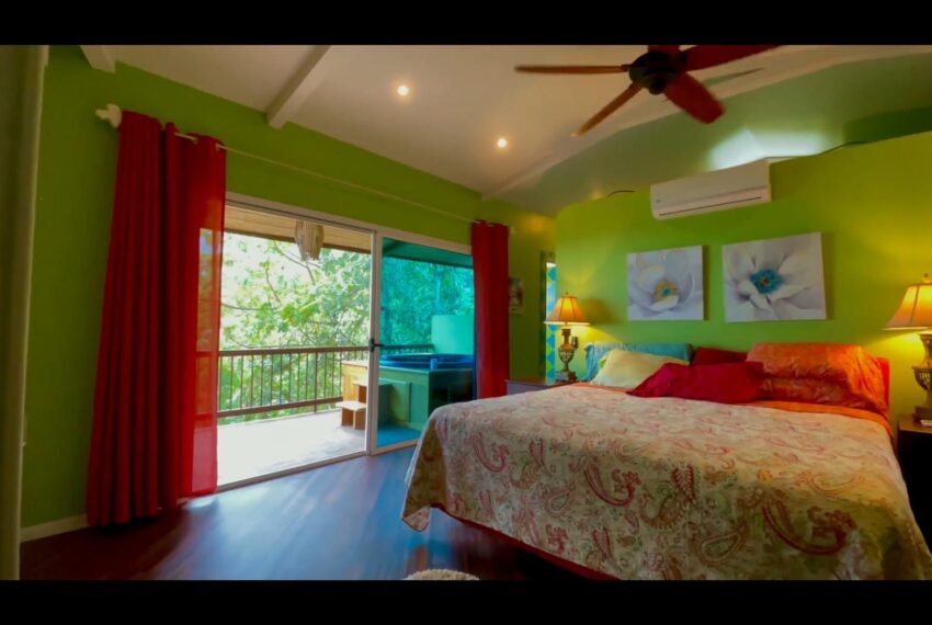 b9a93871-fee4-4c6e-8d0c-36897a8638a0