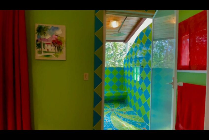 e0f03de3-4ffe-46c8-9f92-13476d74f1d9